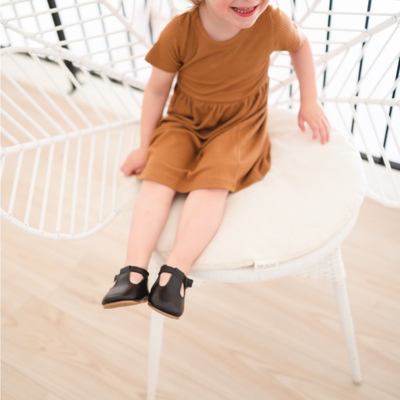 Riley T-Straps - Onyx Black - Picture 5 of 11